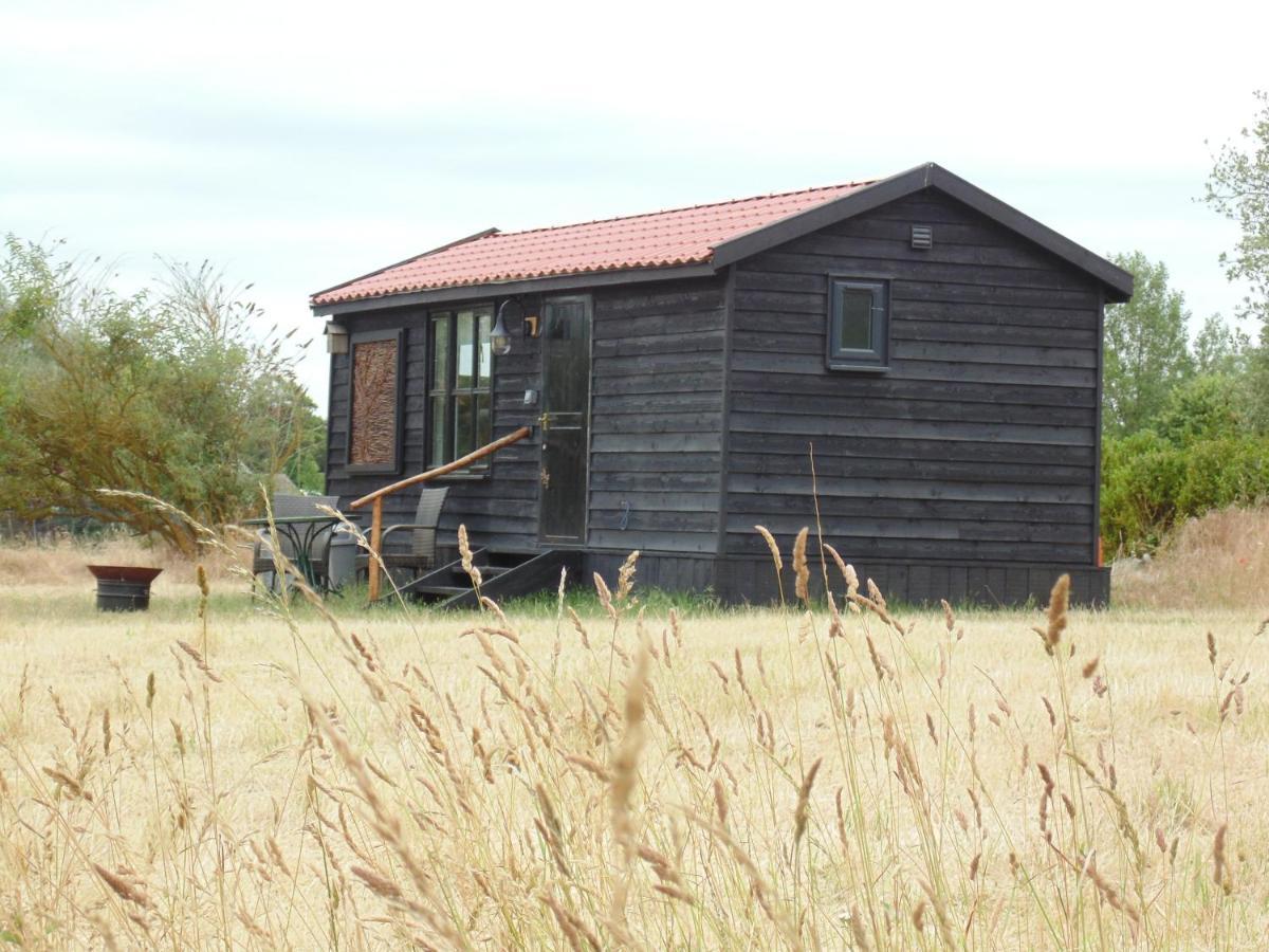 The Cabin Pakenham Екстер'єр фото